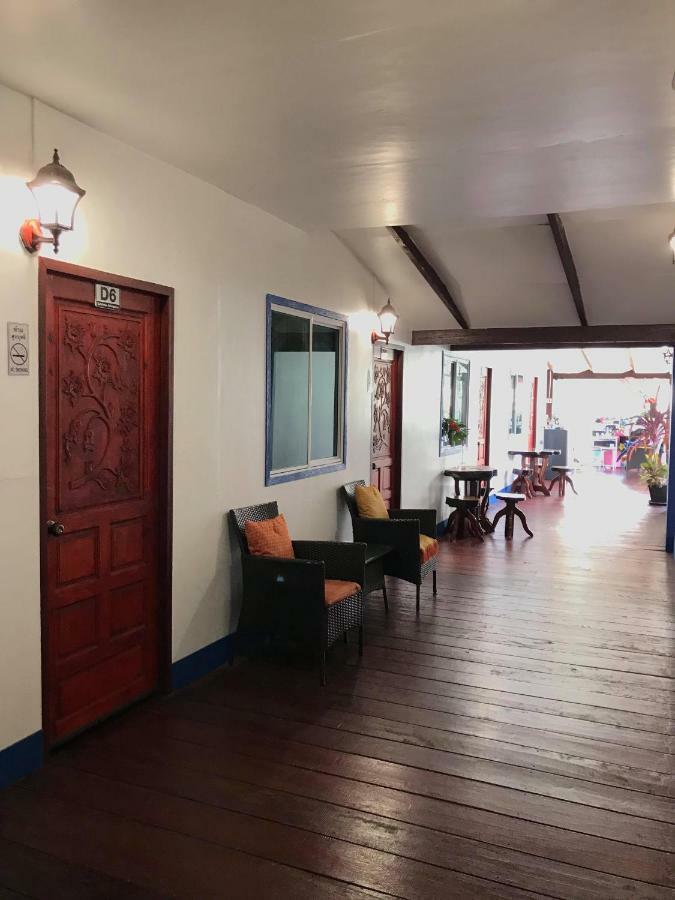 Dutchman Homestay Ko Kut Exterior foto